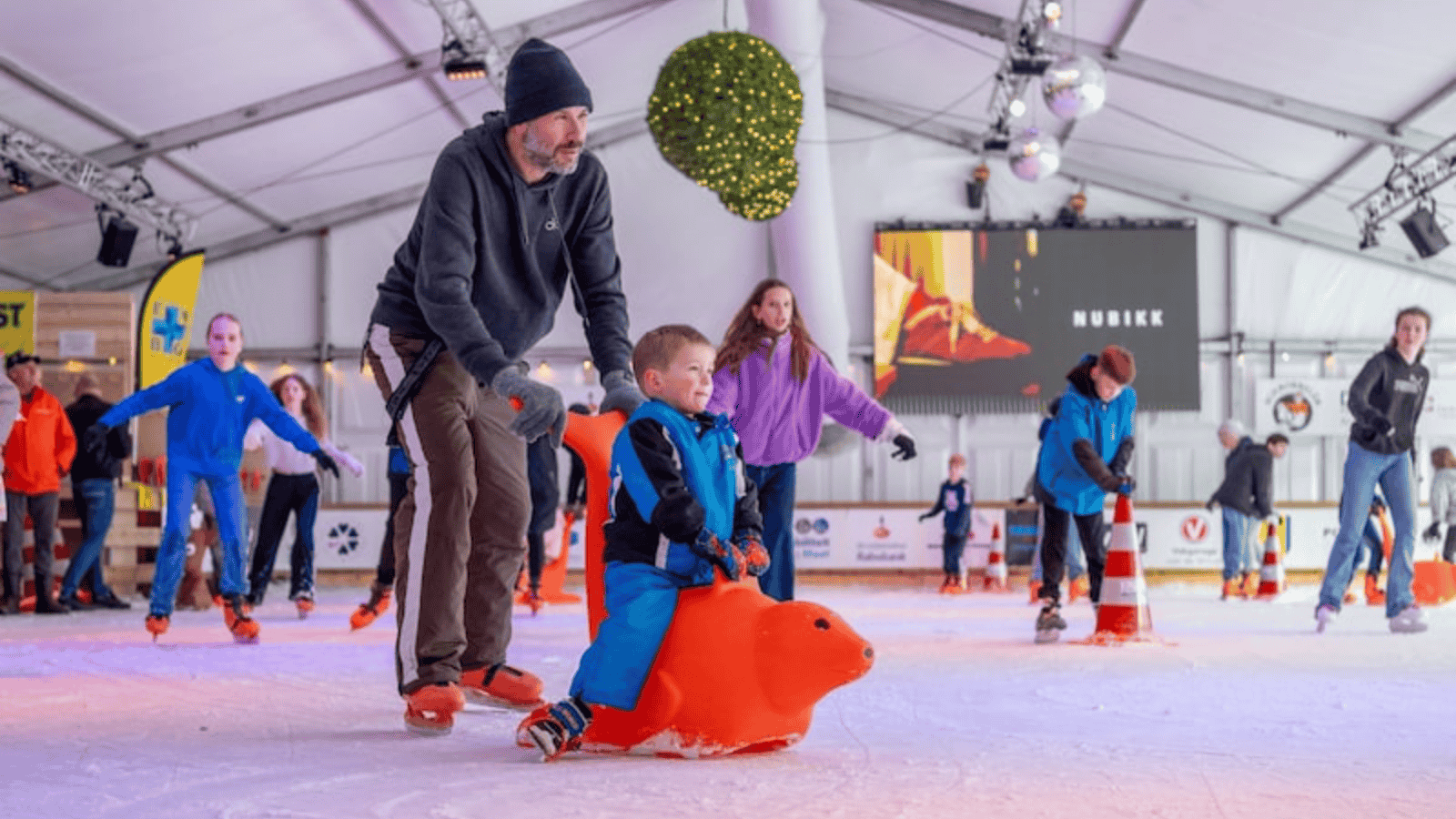 Waalwijk IJsparadijs LED-scherm